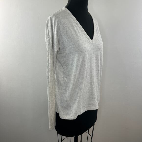 Rag & Bone Gray Knit Sweater Rayon Rib V-Neck Long Sleeve Pullover S Small - Picture 3 of 8